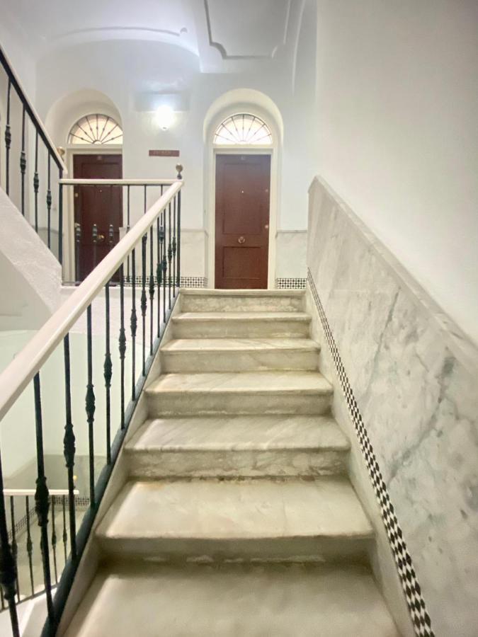 Apartamento Colon 1451 - Pleno Centro Y Wifi Gratis Cádiz Exteriér fotografie